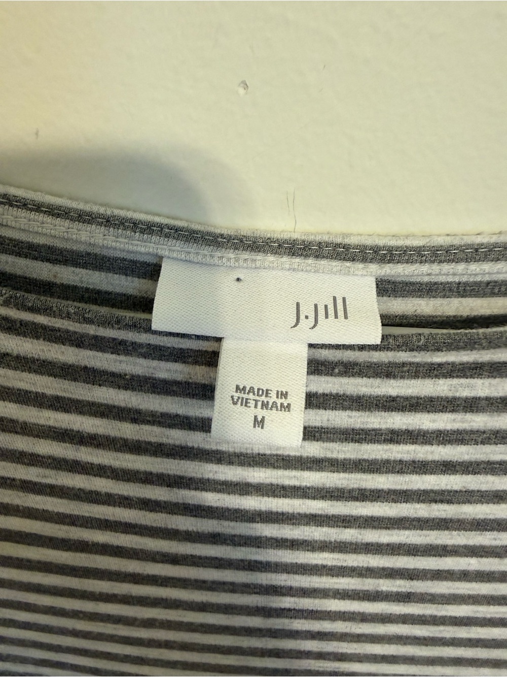 2/$30 J Jill Striped Pocket Tunic Dress Gray Long Sleeve Soft Knit Medium - Picture 5 of 7